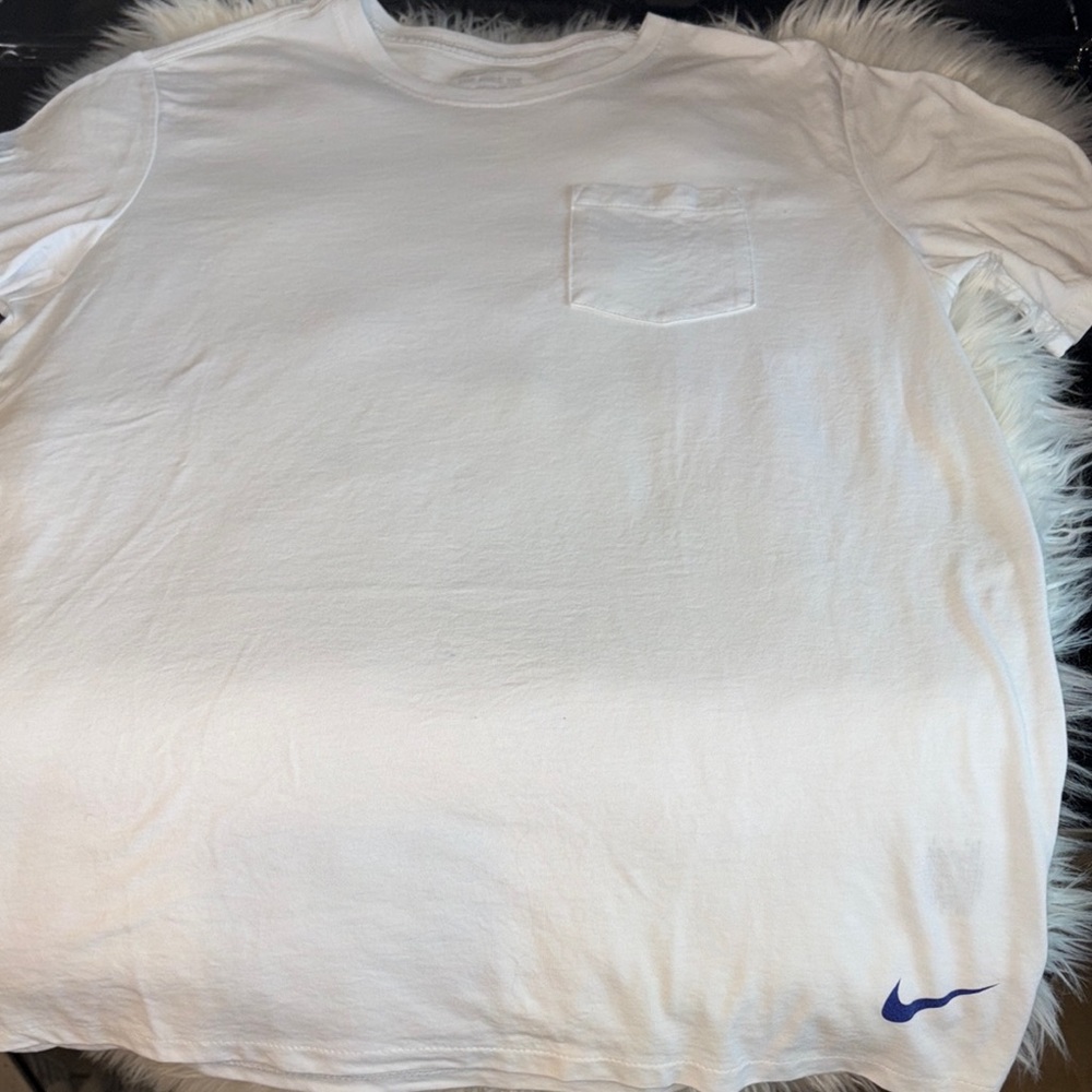 Nike White and Blue Short Sleeve Tee - Picture 1 of 9